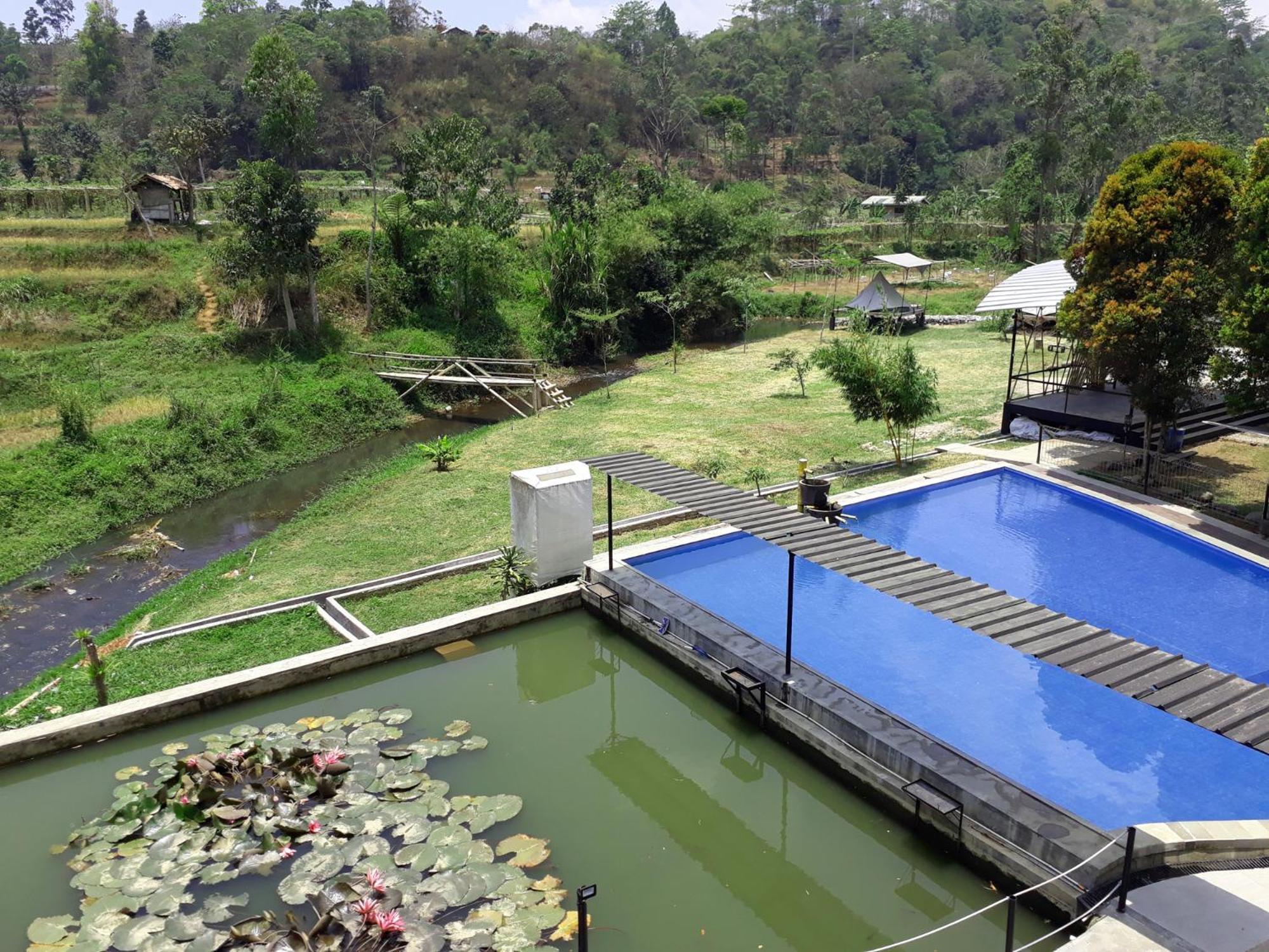 Shine River Ciwidey Buitenkant foto